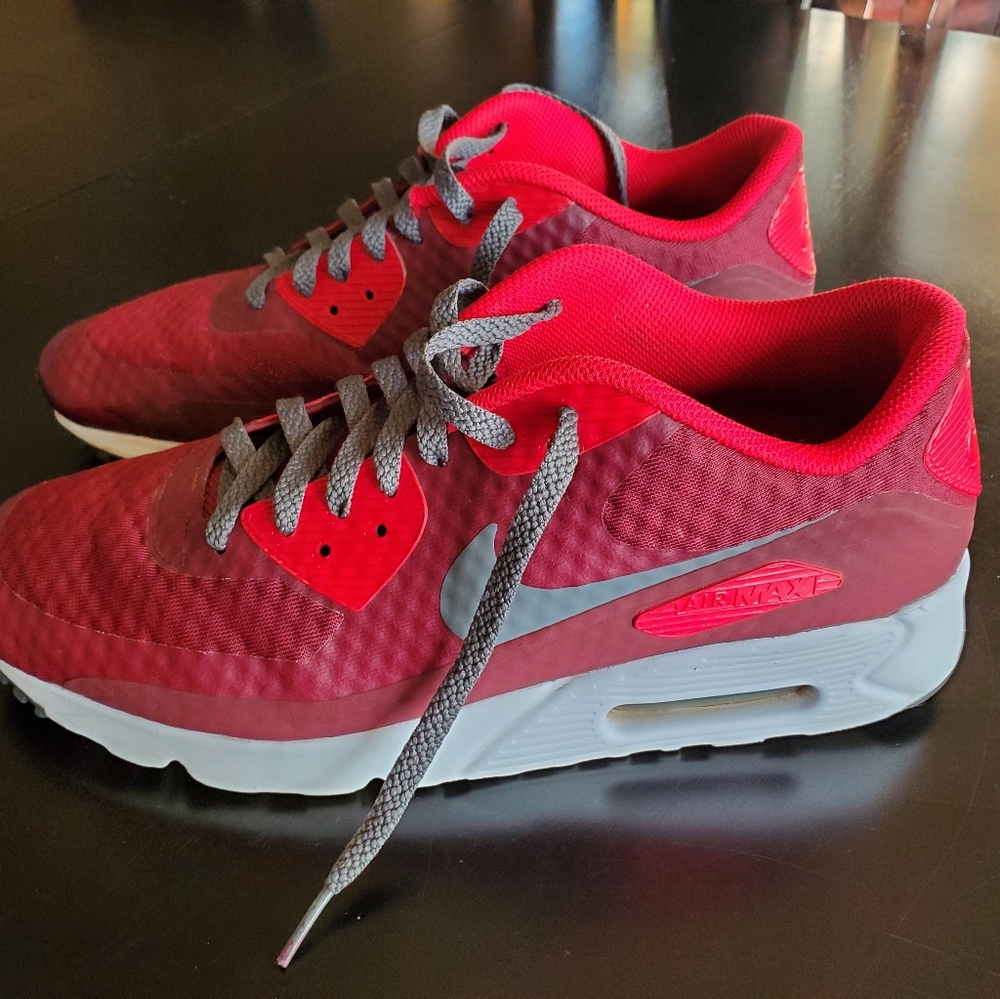 Nike Air Max 90 Ultra Essential
